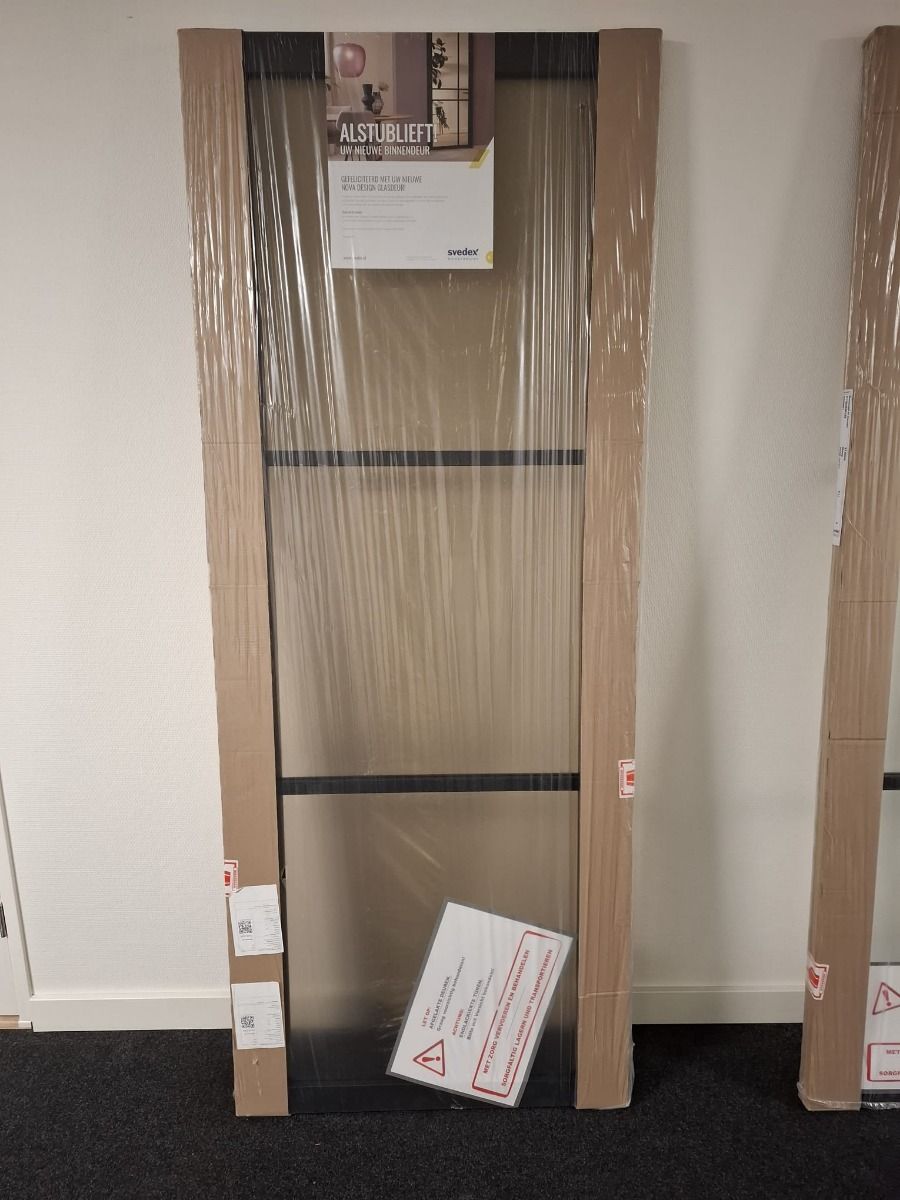 Express Levering **OUTLET** Svedex Nova Design NDB901 83x211,5 opdek rechts Glasdeur Diep Zwart (maatwerk)