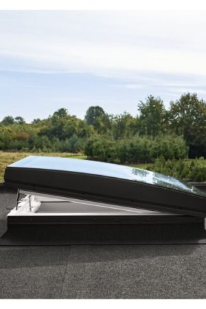 Betaalbaar VELUX gebogen glaskoepel elektrisch 60x60 cm met dakopstand