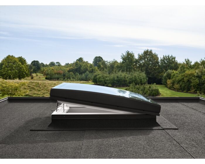 Betaalbaar VELUX gebogen glaskoepel elektrisch 60x60 cm met dakopstand