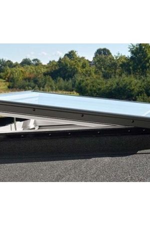 Premium VELUX elektrisch platdakraam met veiligheidsglas 90x120 cm