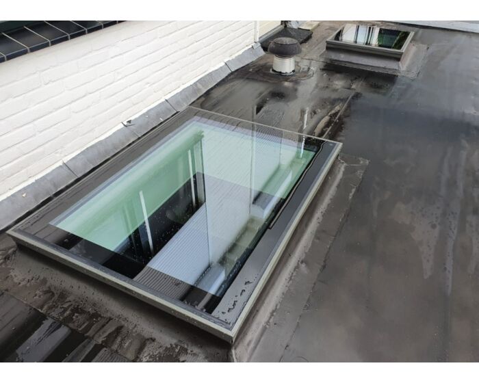 Veilige Betaling Intura platdakraam PGX B9 triple zonwerend glas HR+++ 120x220 cm