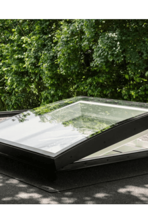 Beperkt Aanbod VELUX lichtkoepel gebogen glas solar ventilerend 90x120 cm