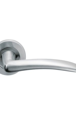 Direct Beschikbaar Skantrae deurkruk Perseus RVS Set