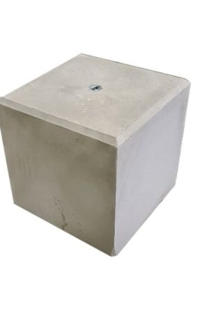Betonpoer 40x40 en 40 cm hoog grijs M16 Gereduceerde Prijs