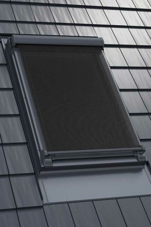 Aanbieding Fakro Screen AMZ handbediend (089) 94x78 cm