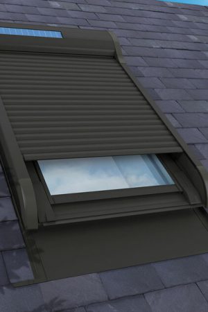 Aanbieding Fakro ARZ Komfort Solar rolluik 134x140 cm