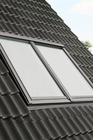 Aanbieding Velux 2-in-1 symmetrisch dakraam GGLS FFK08 2066 (127x 40) excl. gootstuk