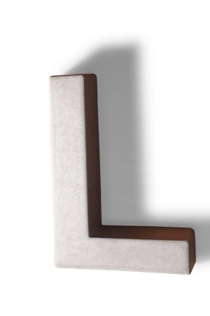 Betonnen letter L Alleen Vandaag