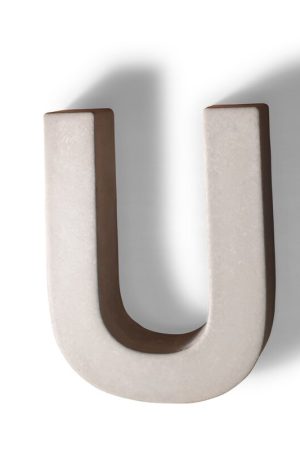 Betonnen letter U Direct Beschikbaar